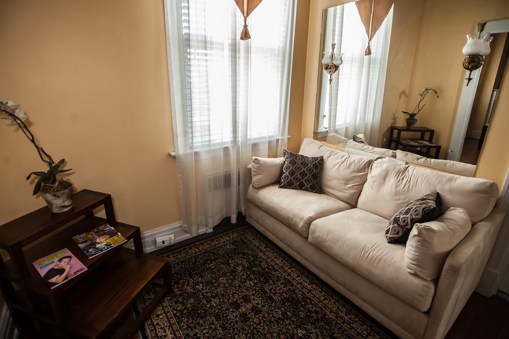 Morehead Manor Bed And Breakfast Дарем Экстерьер фото