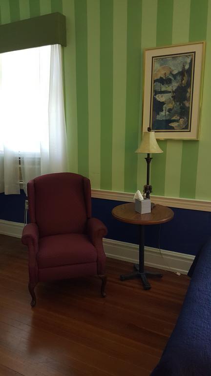 Morehead Manor Bed And Breakfast Дарем Экстерьер фото